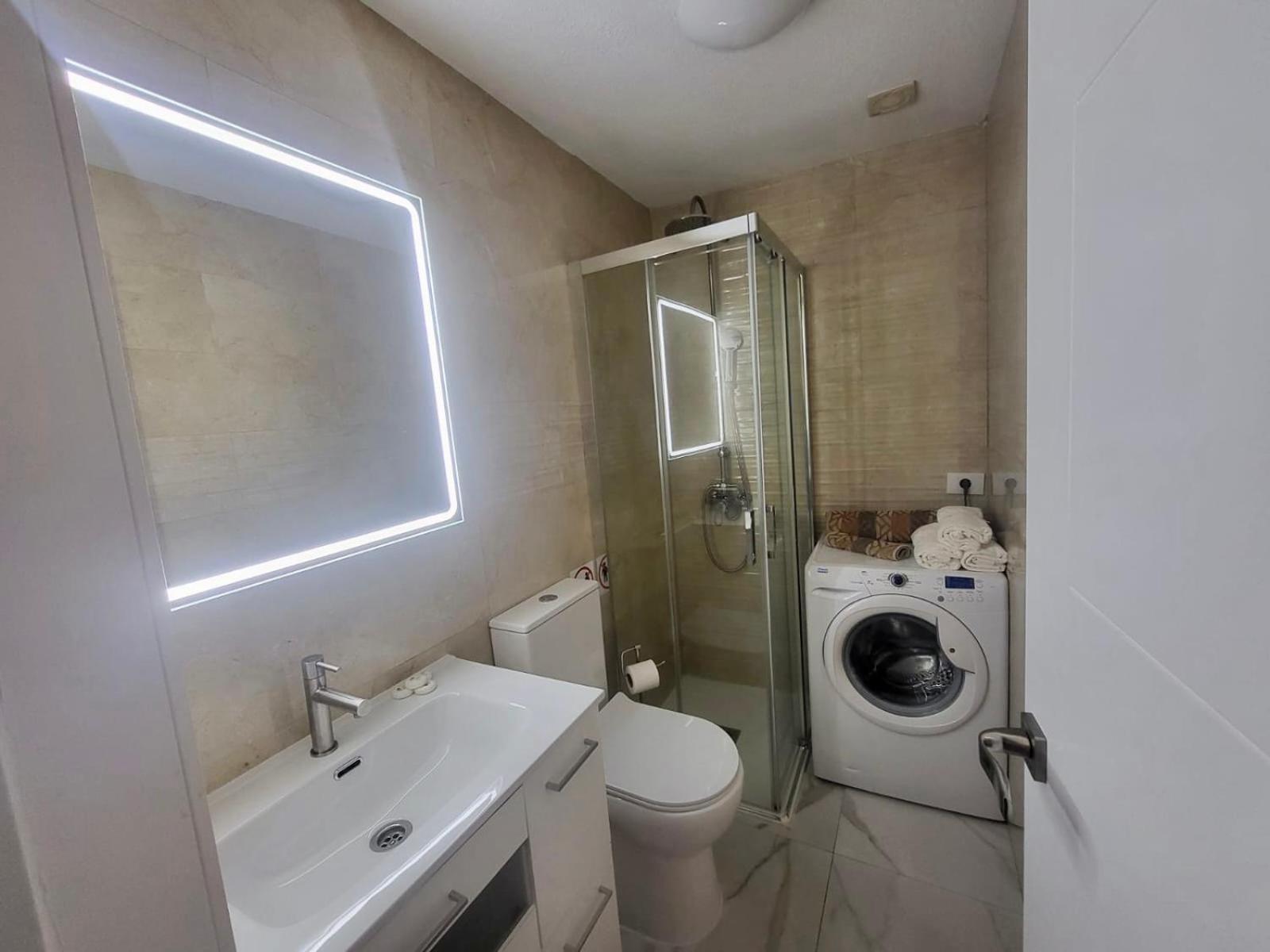 2 Bedrooms Flat 50 Mts Away From Las Canteras Beach Las Palmas de Gran Canaria Exterior foto
